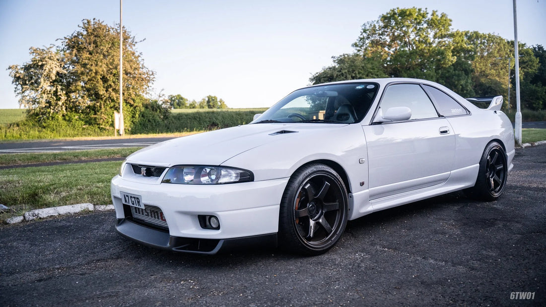 R33
