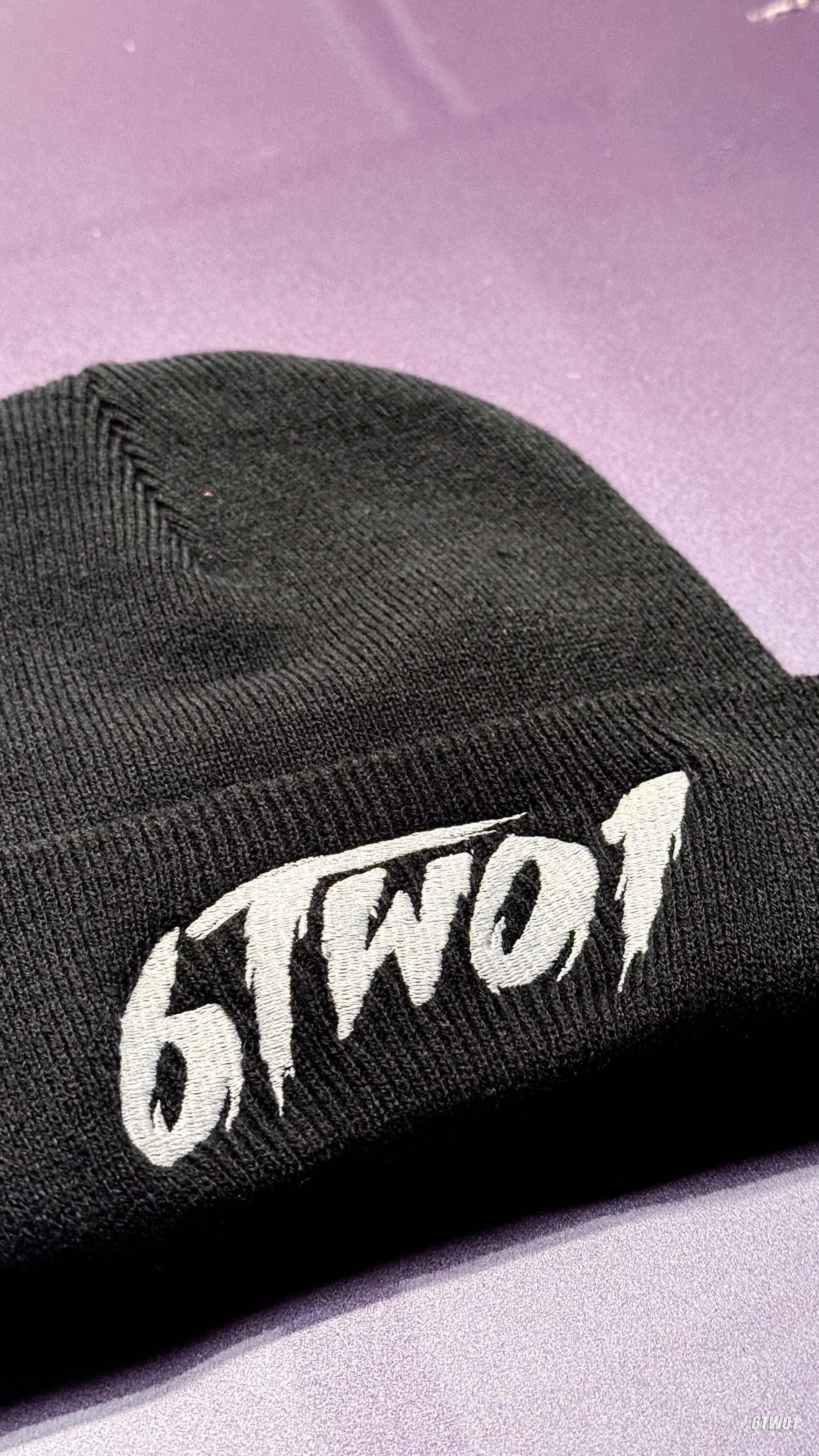 6TWO1 FRIGHT BEANIE BLACK