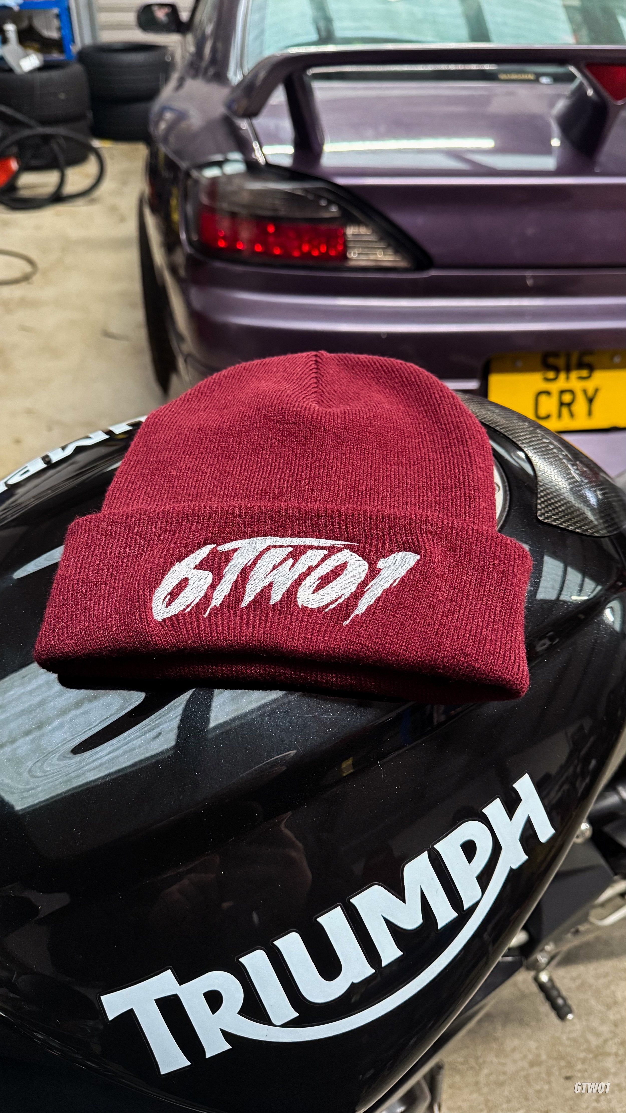 6TWO1 FRIGHT BEANIE MAROON
